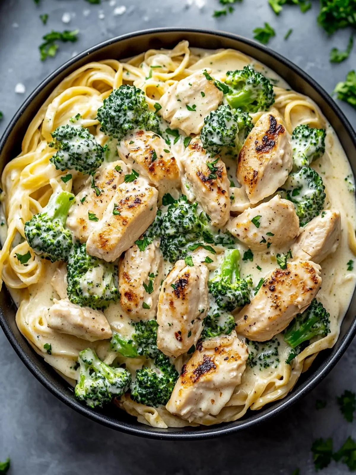 Creamy Chicken Broccoli Alfredo That's a Family Favorite 2 Chicken Broccoli Alfredo