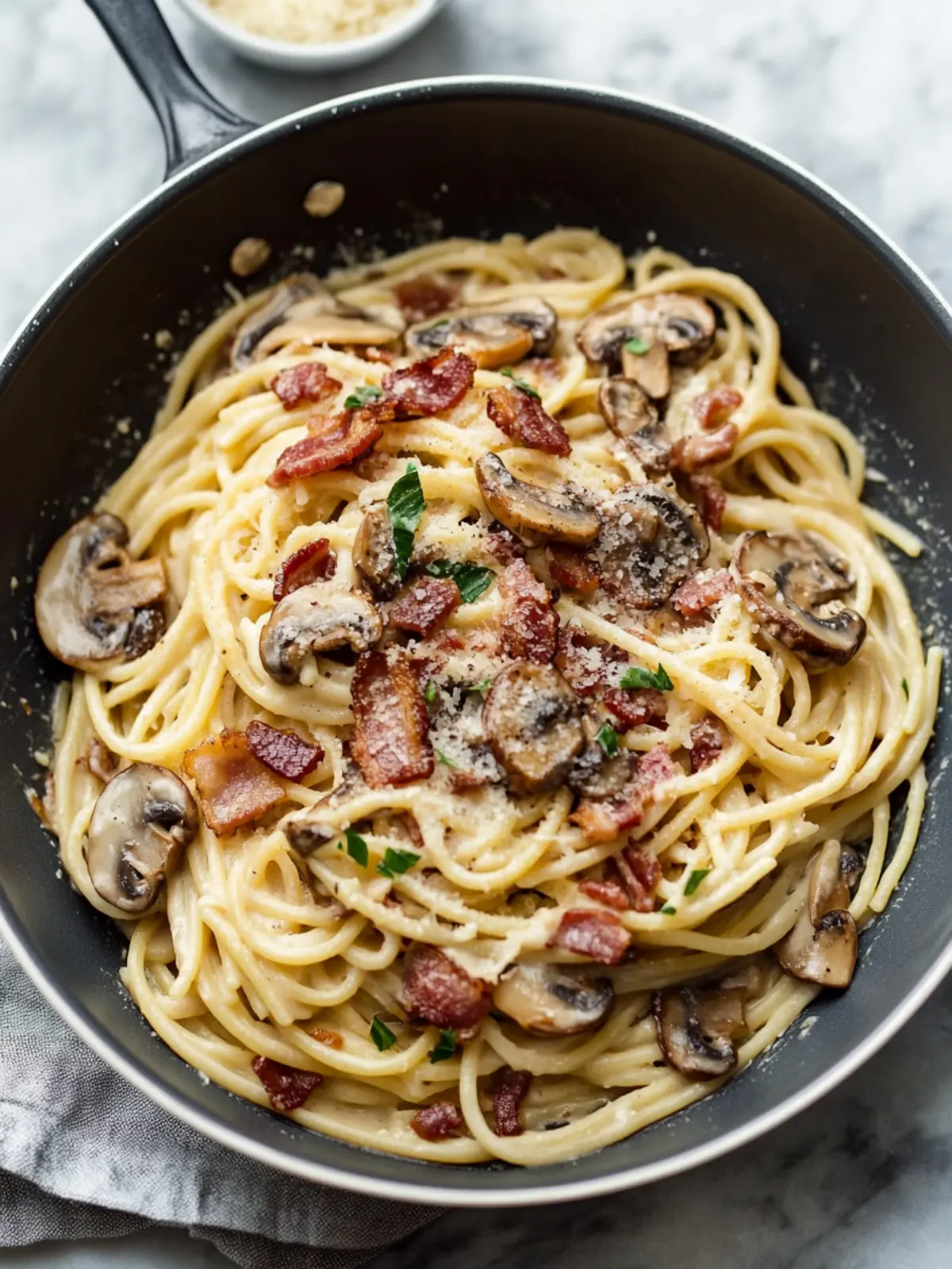 Creamy Bacon and Mushroom Pasta Ready in 30 Minutes 2 Creamy Bacon and Mushroom Pasta