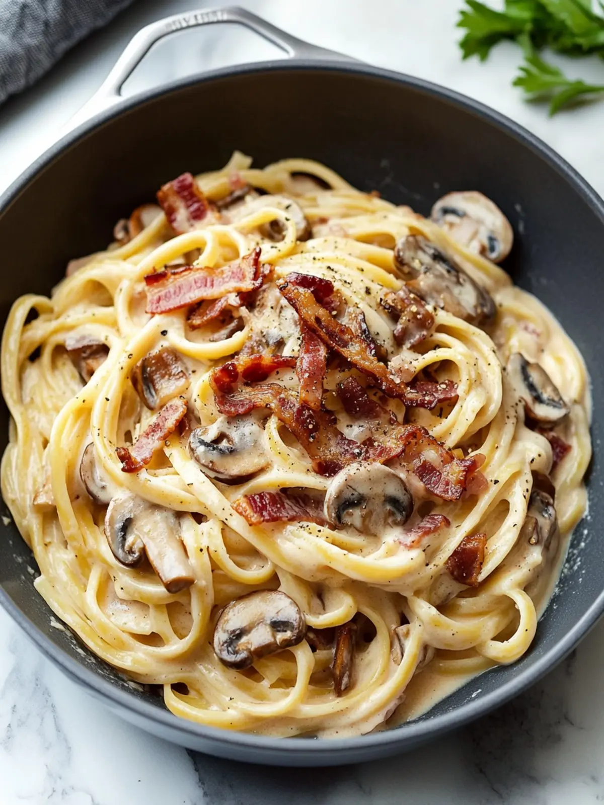Creamy Bacon and Mushroom Pasta Ready in 30 Minutes 3 Creamy Bacon and Mushroom Pasta