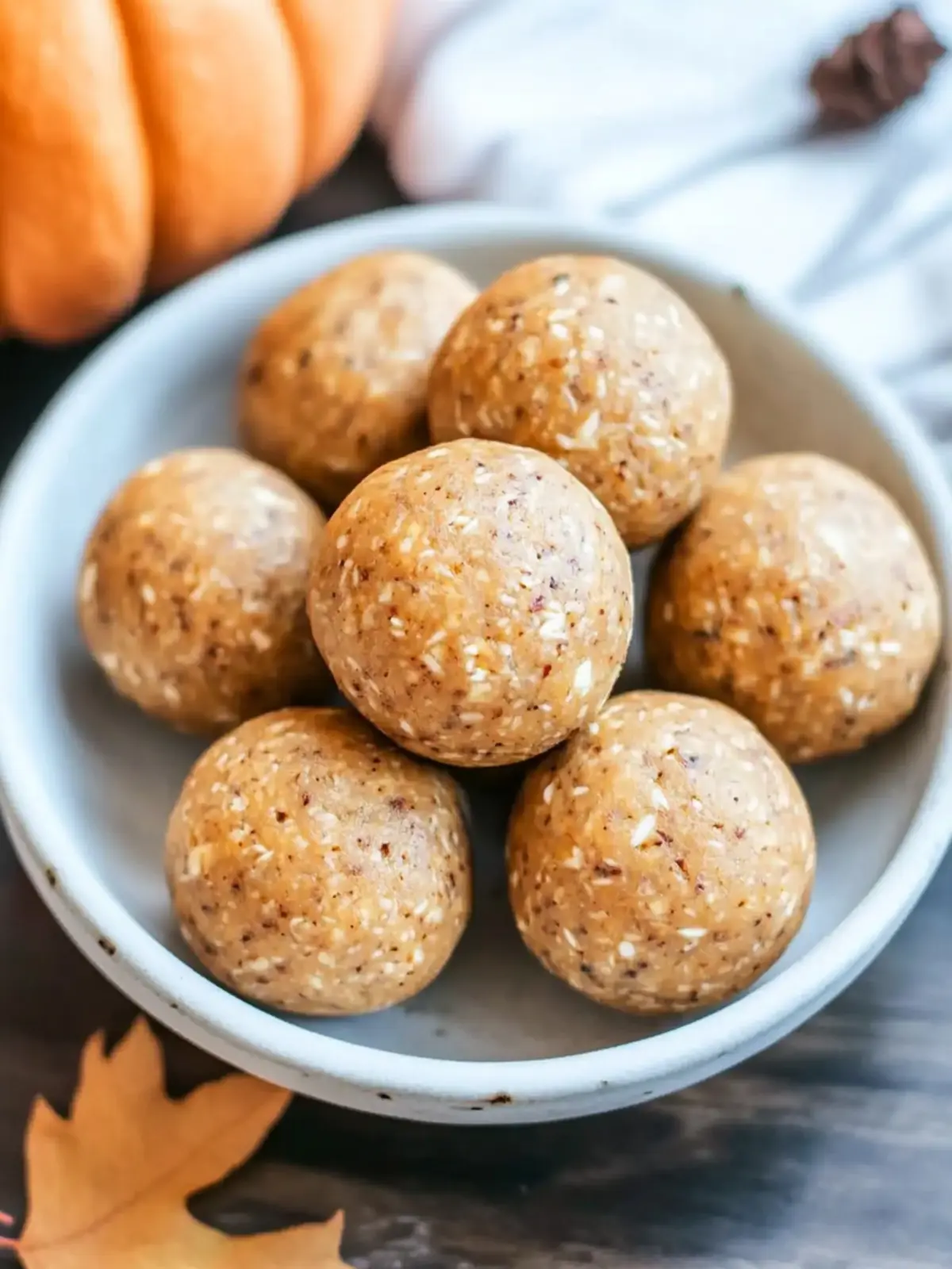 No-Bake Healthy Pumpkin Pie Energy Balls for Fall Bliss 5 No-Bake Healthy Pumpkin Pie Energy Balls